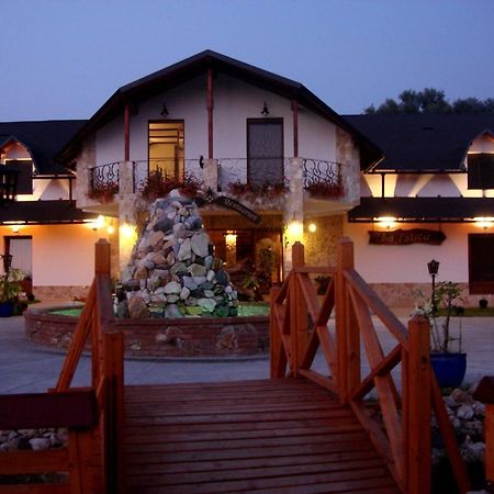 Pension La Taticu Săcălăşeni Exterior foto
